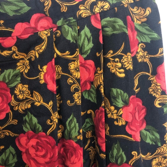 DIVERSITY midi flowy floral skirt in size 14P - Picture 7 of 9